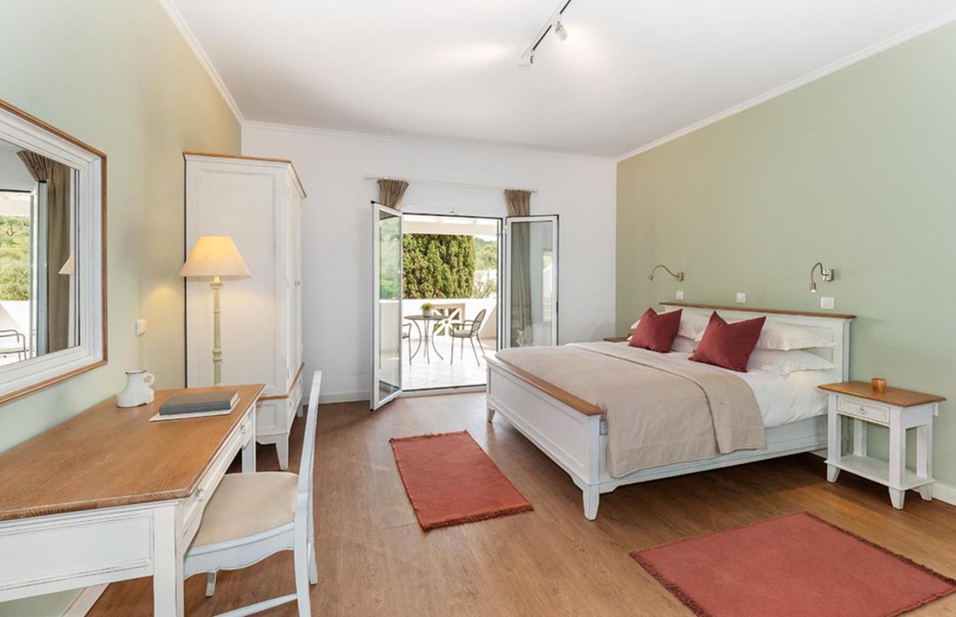 Bella Mare Hotel Kassiopi Dış mekan fotoğraf