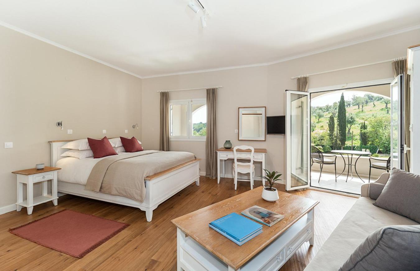 Bella Mare Hotel Kassiopi Dış mekan fotoğraf