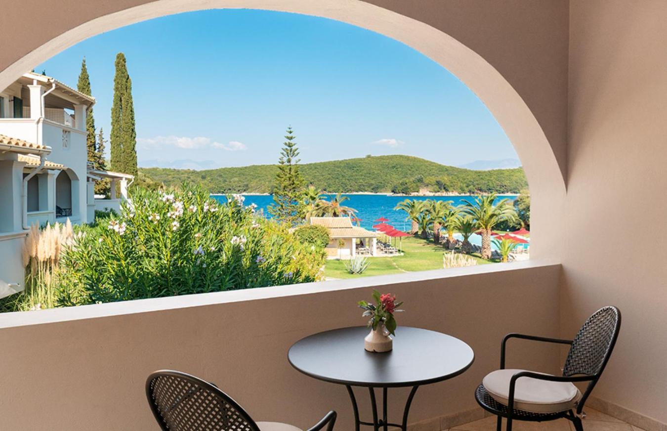 Bella Mare Hotel Kassiopi Dış mekan fotoğraf